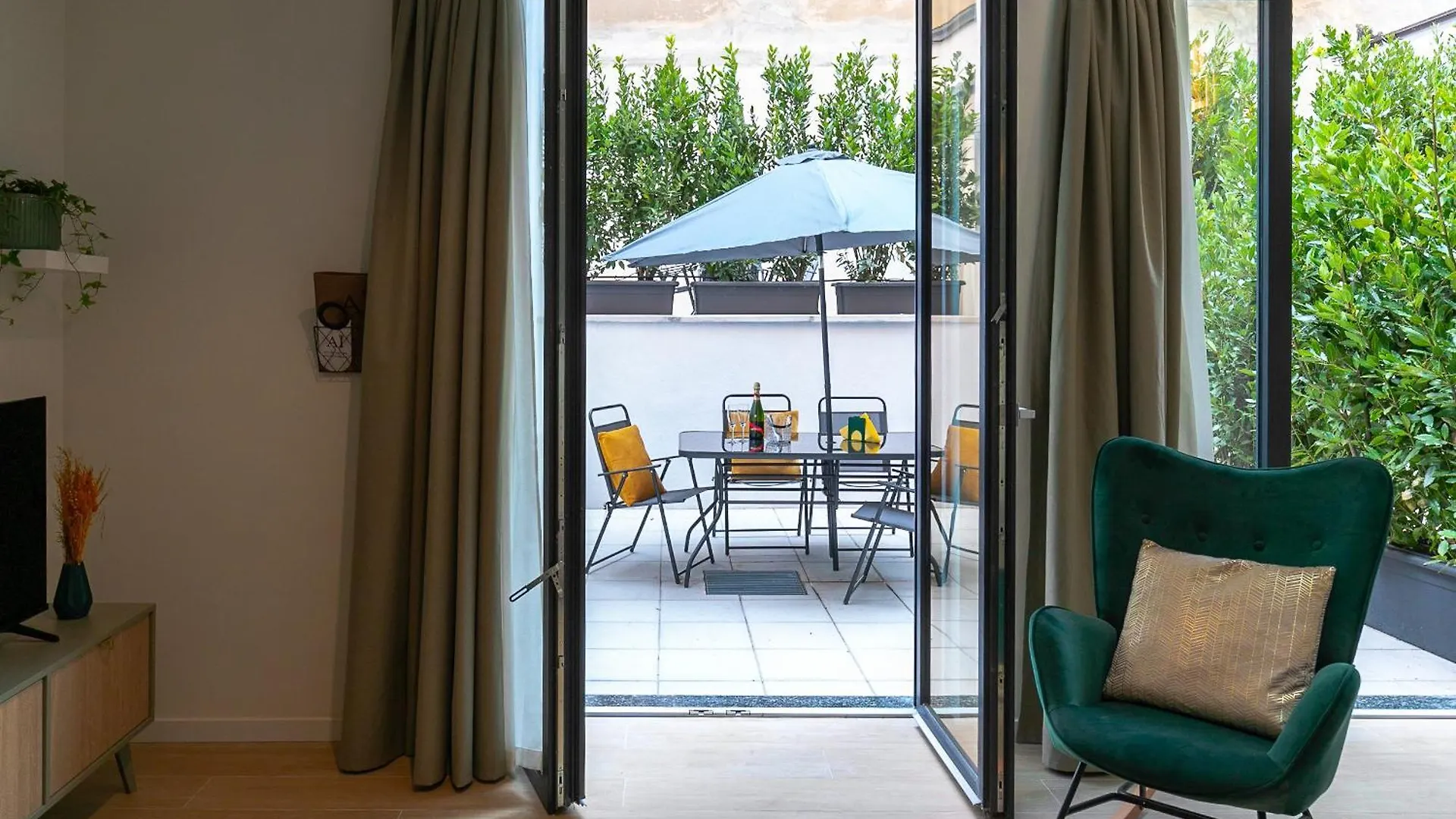 Aiello Hotels - Citylife Apartments 米兰 0*,  意大利